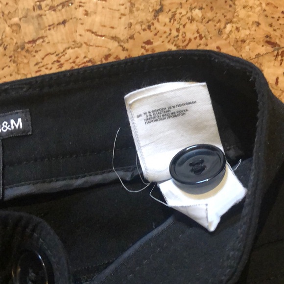 H&M black Capri pants - Picture 4 of 7